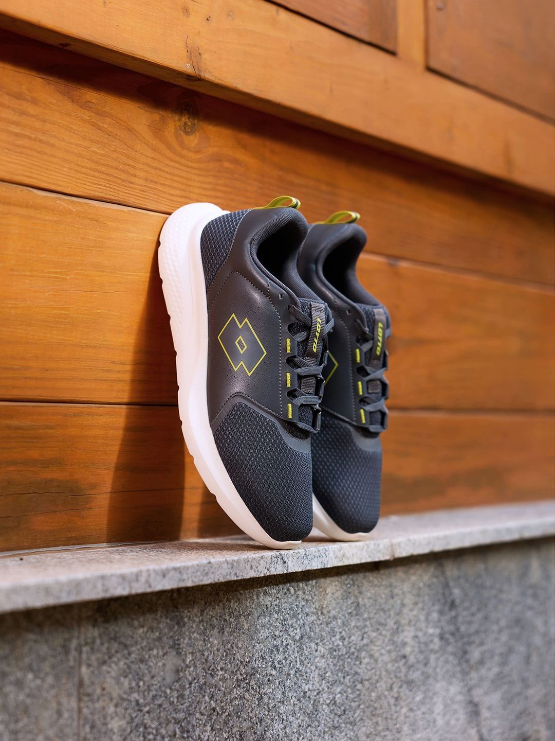 Lotto Men Mesh Training or Gym Shoes