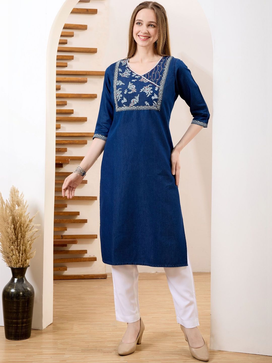 keshubaba Floral Embroidered V-Neck Thread Work Thread Work Kurti-picture-53