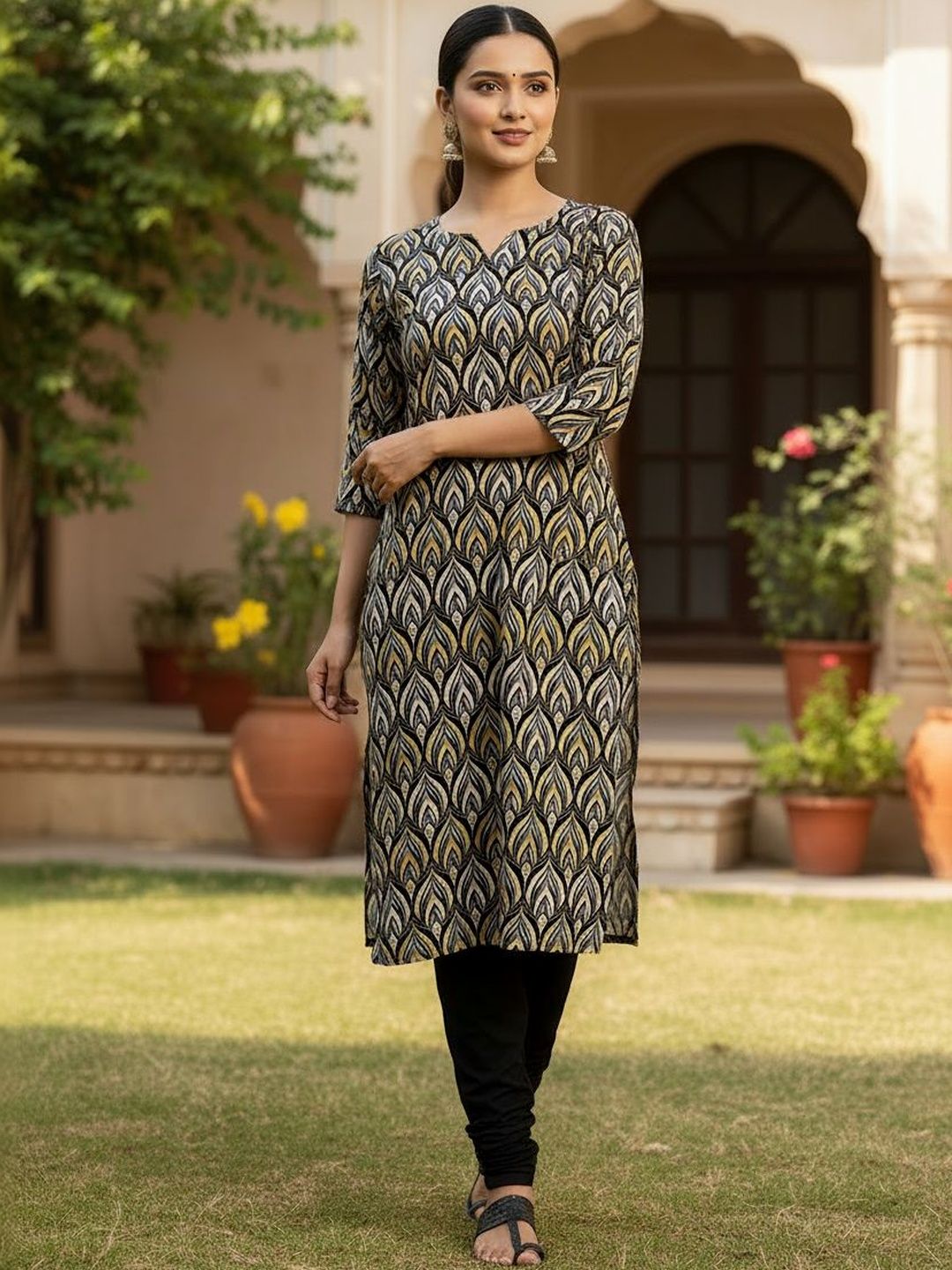 JANKHANA Women Geometric Printed Crepe Kurta-picture-5