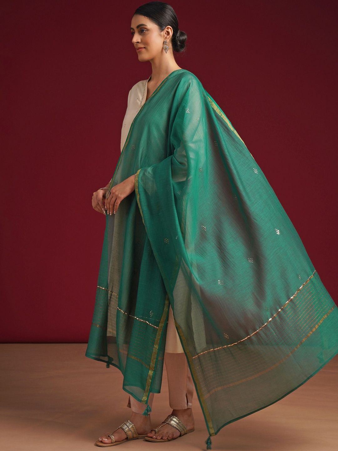JAYPORE Embroidered Pure Cotton Dupatta with Thread Work-picture-32