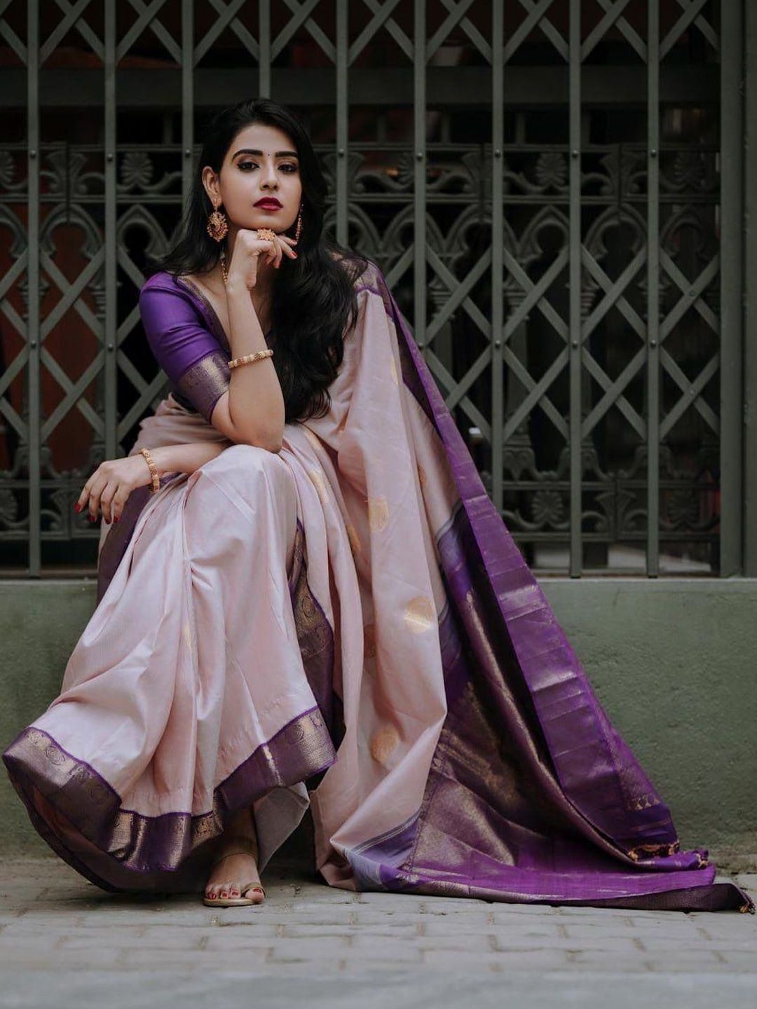 Mitera Ethnic Motifs Zari Silk Cotton Handloom Banarasi Saree