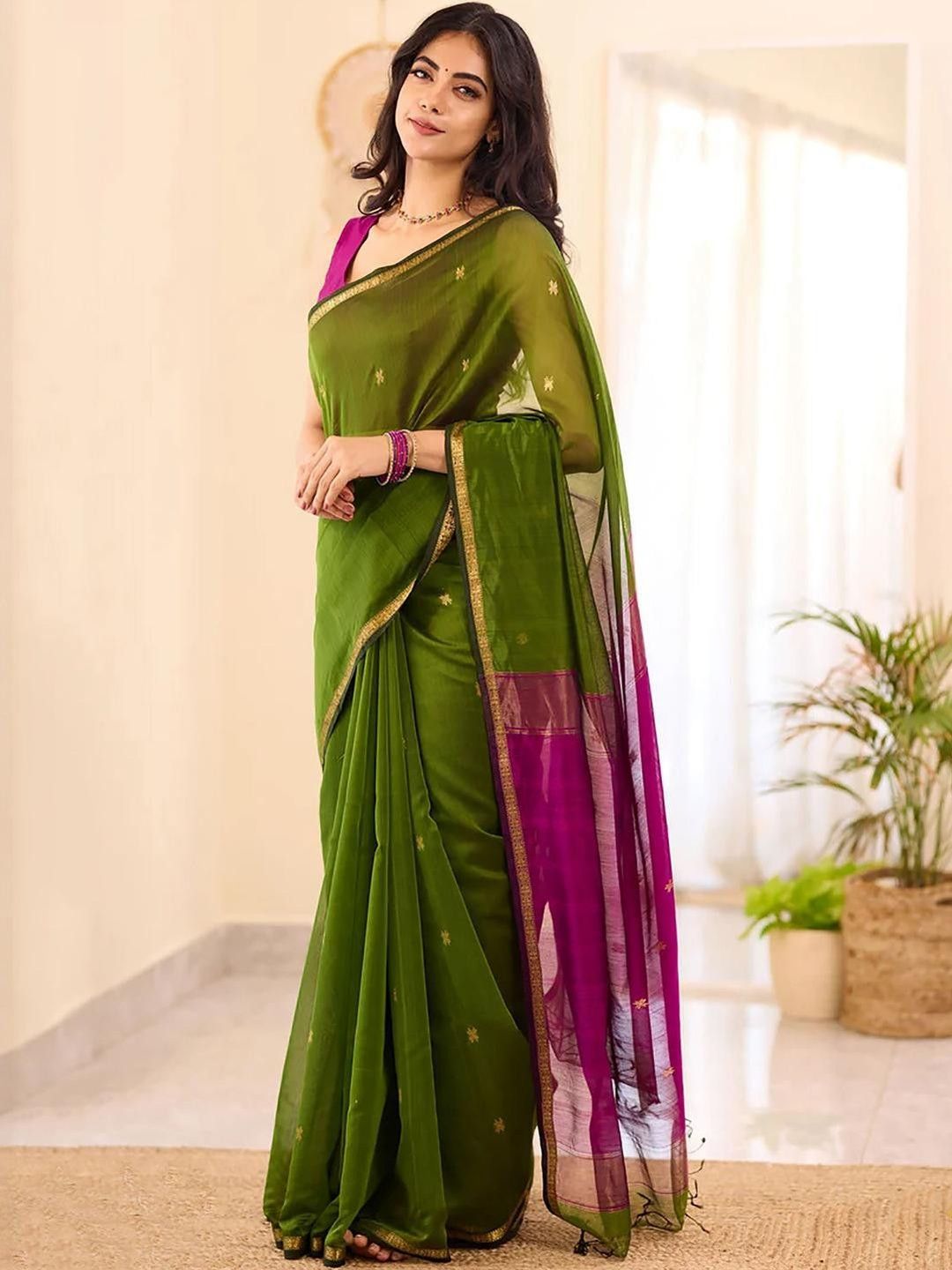 MISS WEARS Embellished Zari Saree-picture-57
