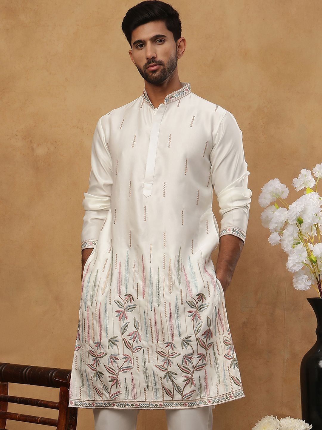 House of Pataudi Embroidered Mandarin Collar Knee Length Straight Kurtas-picture-28