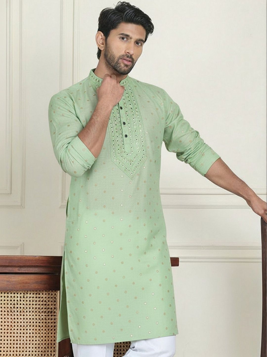 HERE&NOW Men Embellished Mirror Work Handloom Kurta-picture-20