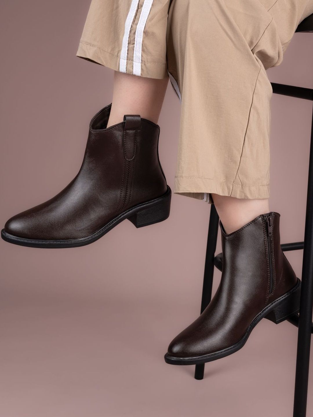The Roadster Lifestyle Co Women Round Toe Zip Chelsea Boots-picture-34