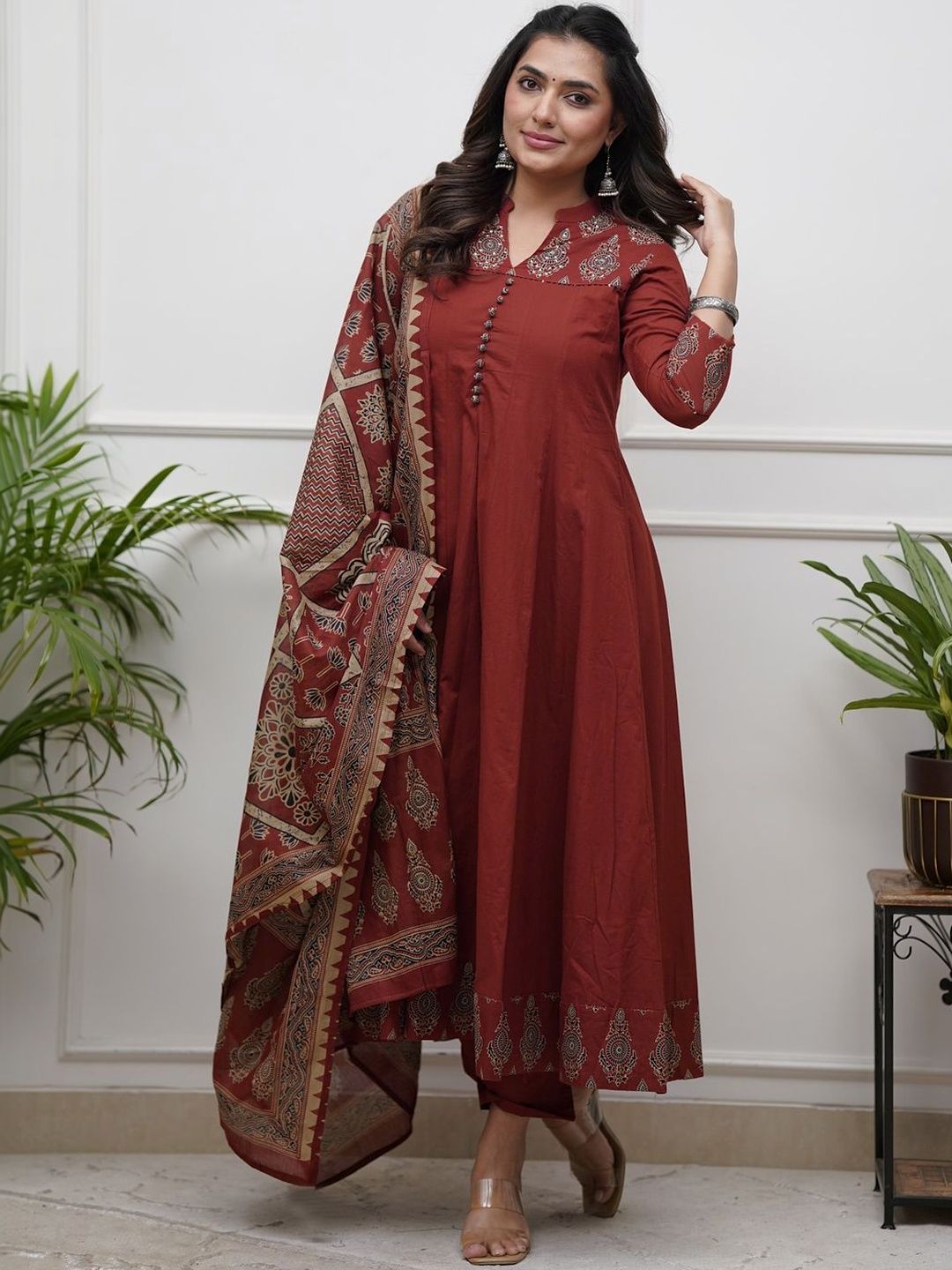GoSriKi Women Ethnic Motifs Printed Regular Kurta with Trousers & With Dupatta-picture-22