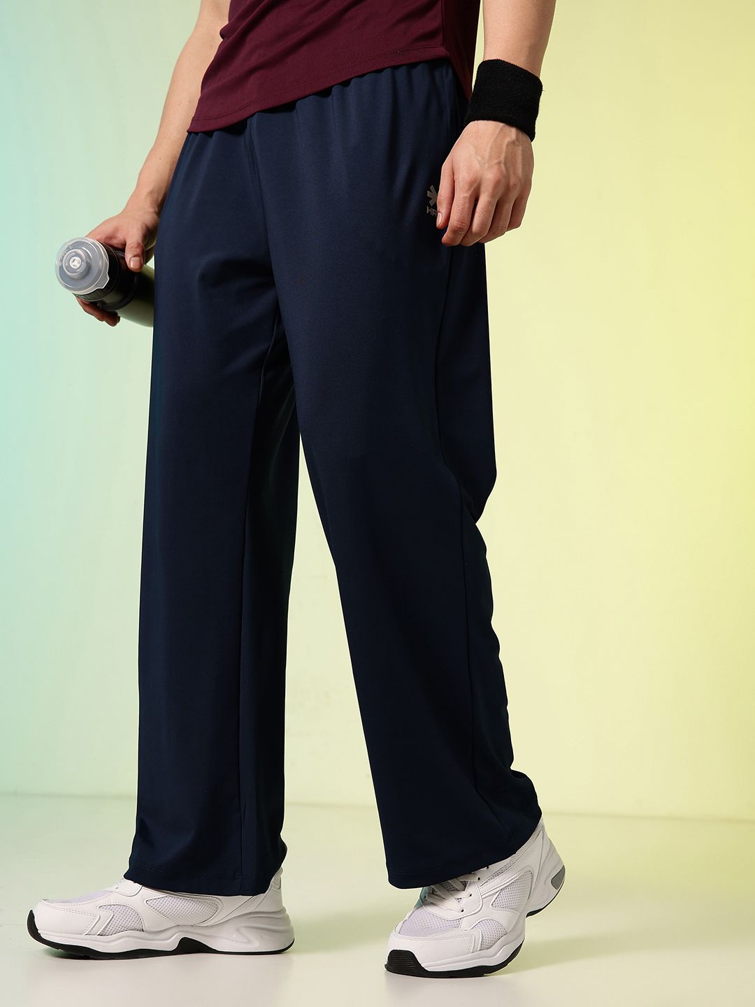 HRX by Hrithik Roshan Men Travel Series Relaxed Fit Rapid-Dry Track Pants-picture-17