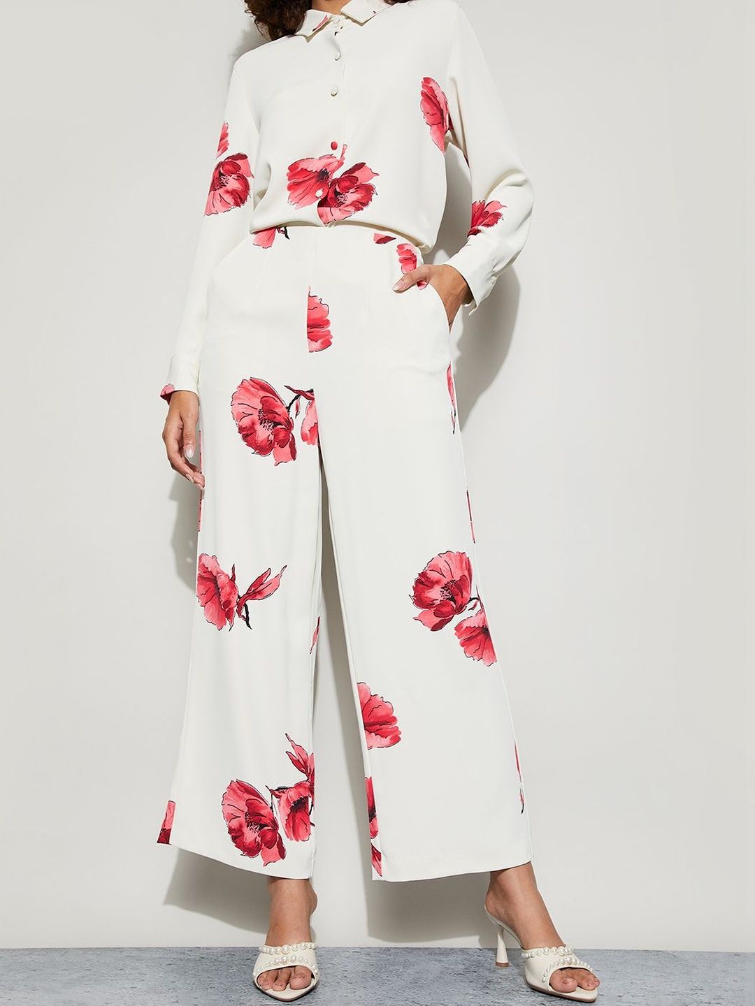 CODE by Lifestyle Women Floral Printed Easy Wash Trousers-picture-25