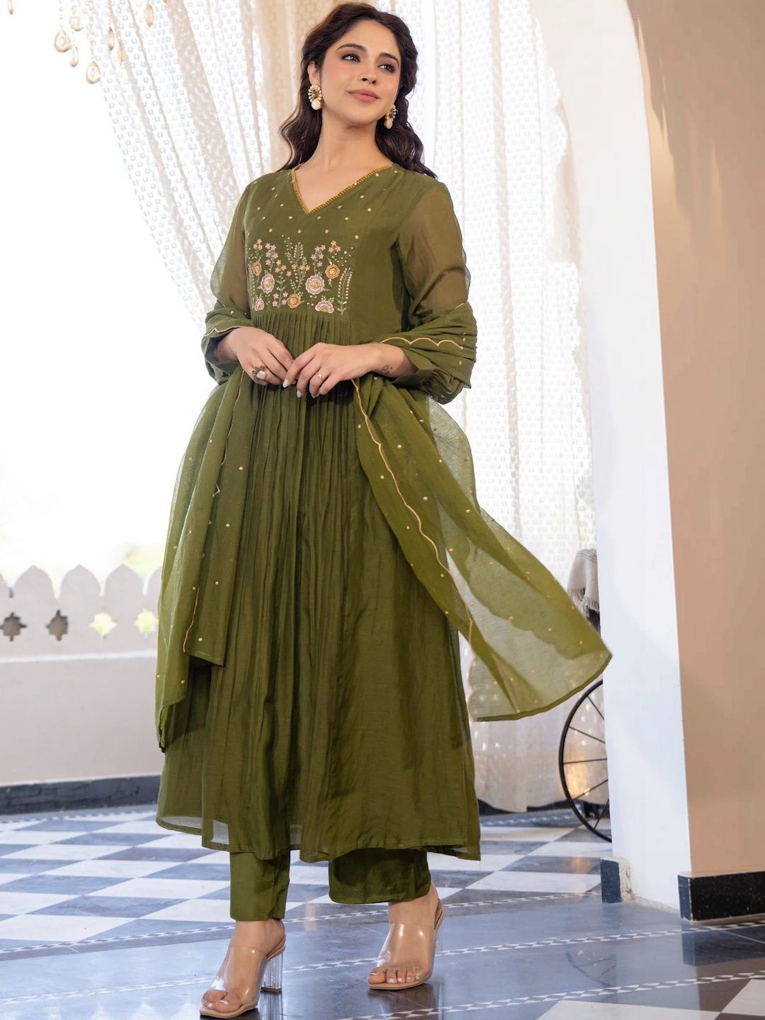Keitra Women Floral Embroidered Panelled Thread Work Kurta with Trousers & With Dupatta-picture-38