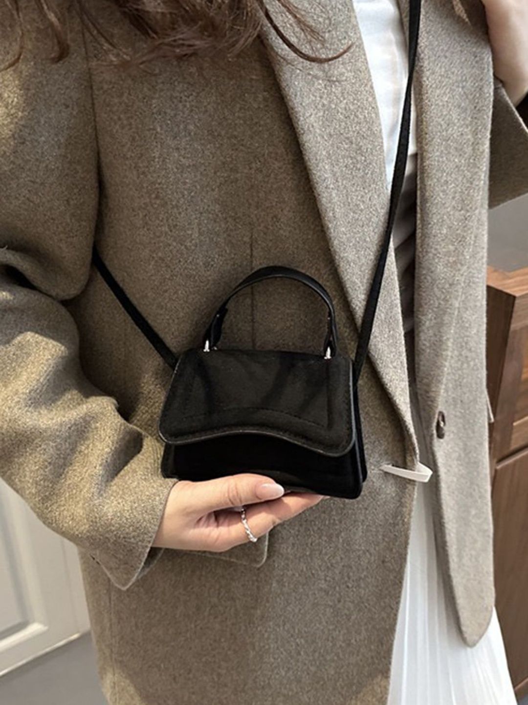LULU & SKY PU Handheld Bag-image-30