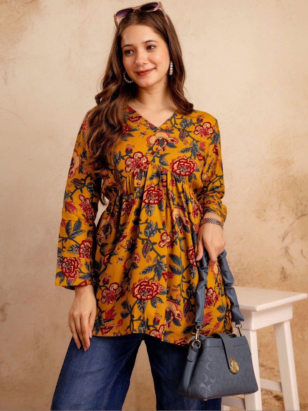 Zyla Women Floral Printed Kurta-picture-7