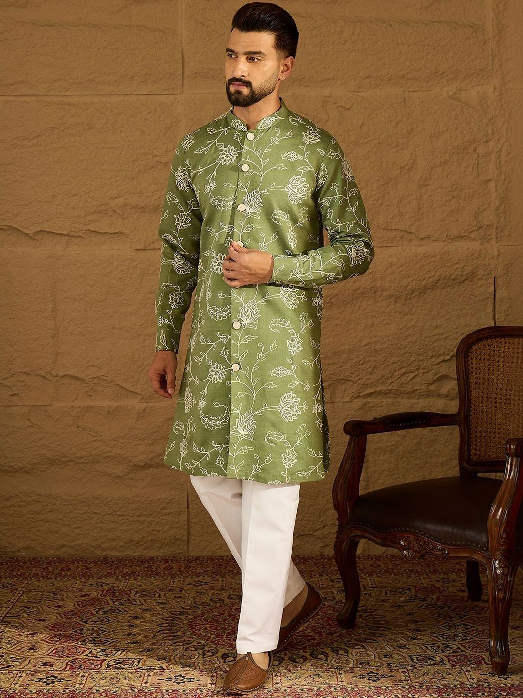 House of Pataudi Embroidered Mandarin Collar Knee Length Straight Kurta-picture-15