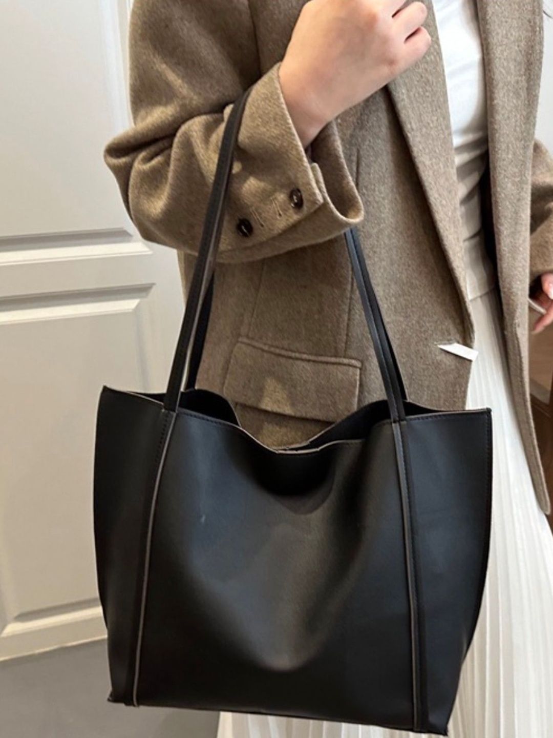 LULU & SKY PU Structured Tote Bag-picture-42