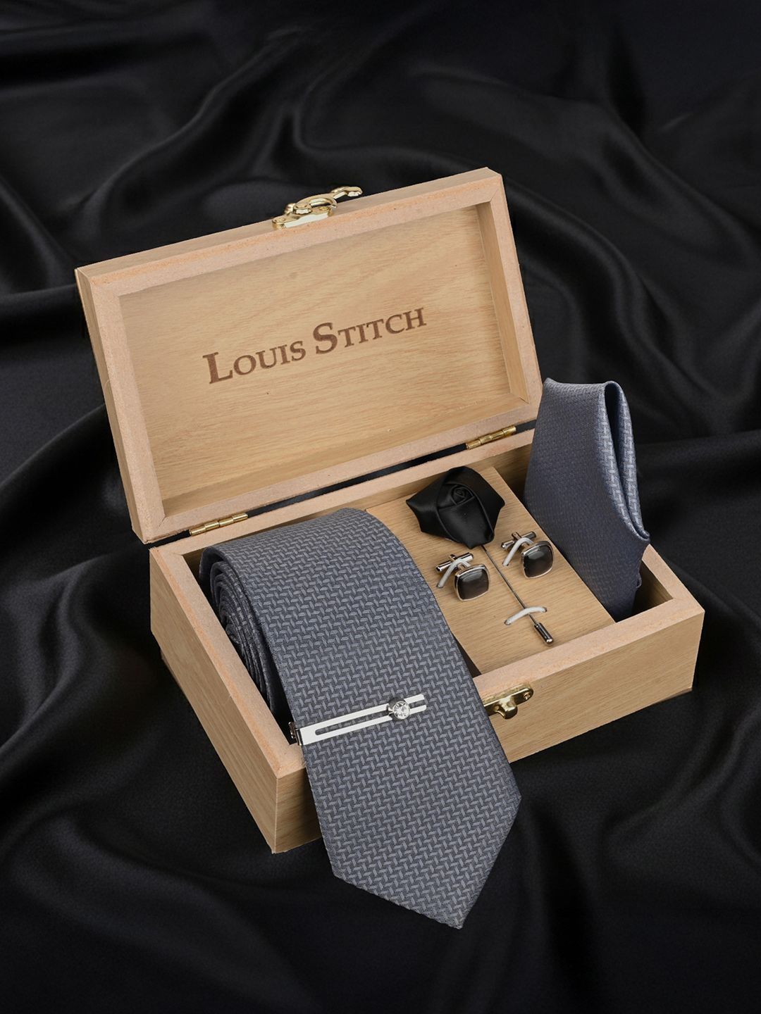 LOUIS STITCH Printed Accessory Gift Set-image-9