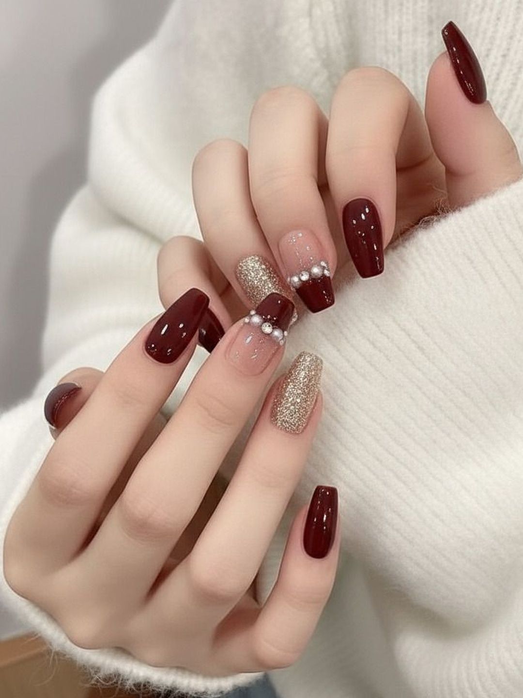 Vembley Set Of 24 Reusable Artificial Press On Nails With Glue - Golden & Maroon-picture-47