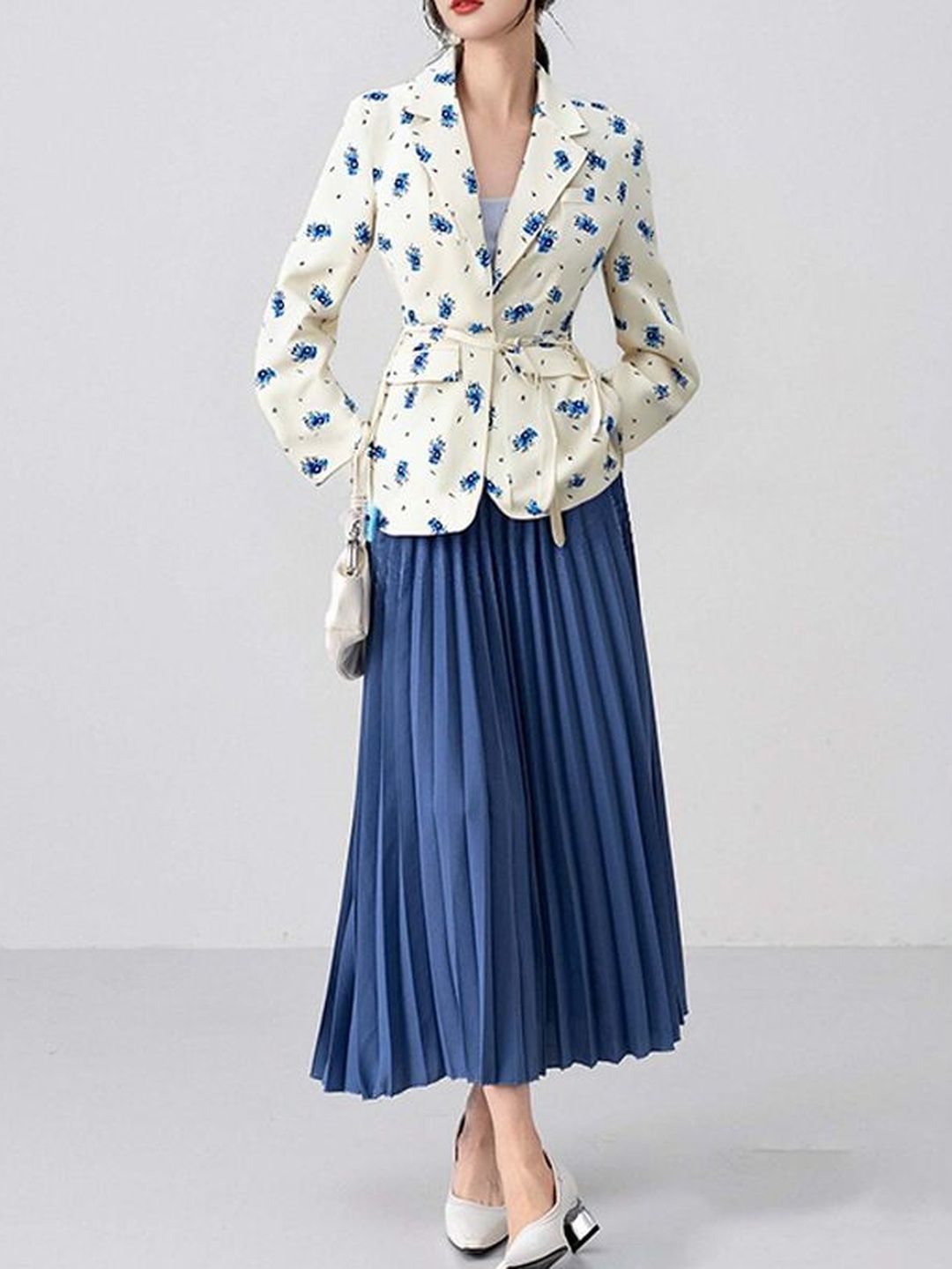 StyleCast x Revolte Printed Notched Lapel Blazer-image-45