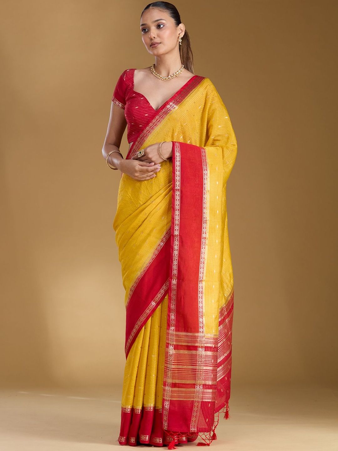 Koskii Women Zariwork Yellow Cotton Saree With Unstitched Blouse-picture-29