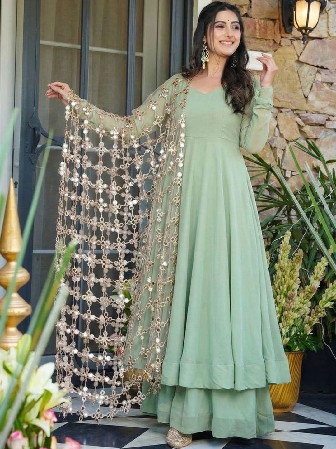 VASTRABELLA Ethnic Motifs Embroidered Dupatta with Mirror Work-image-8