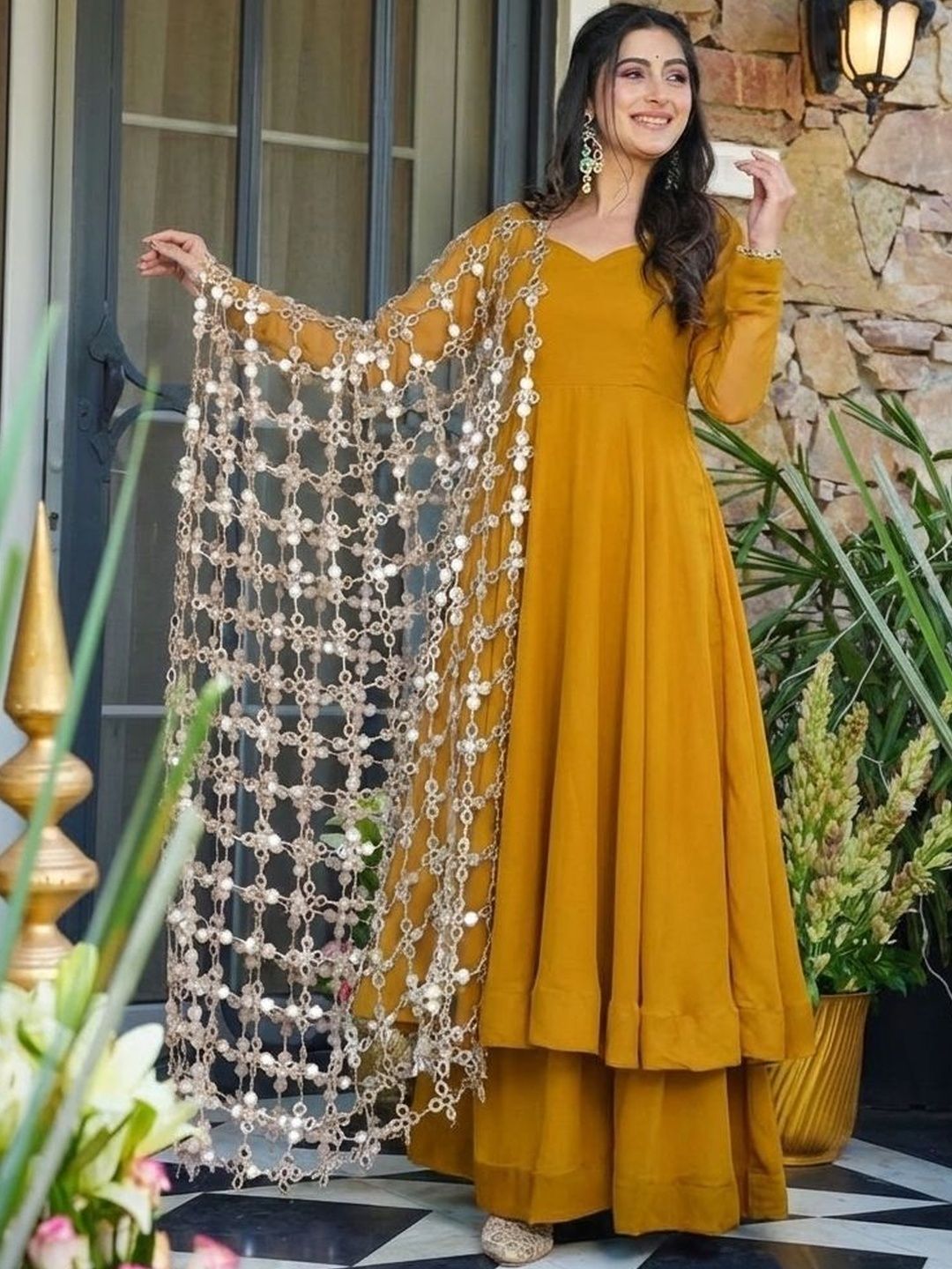VASTRABELLA Ethnic Motifs Embroidered Dupatta with Mirror Work-image-7
