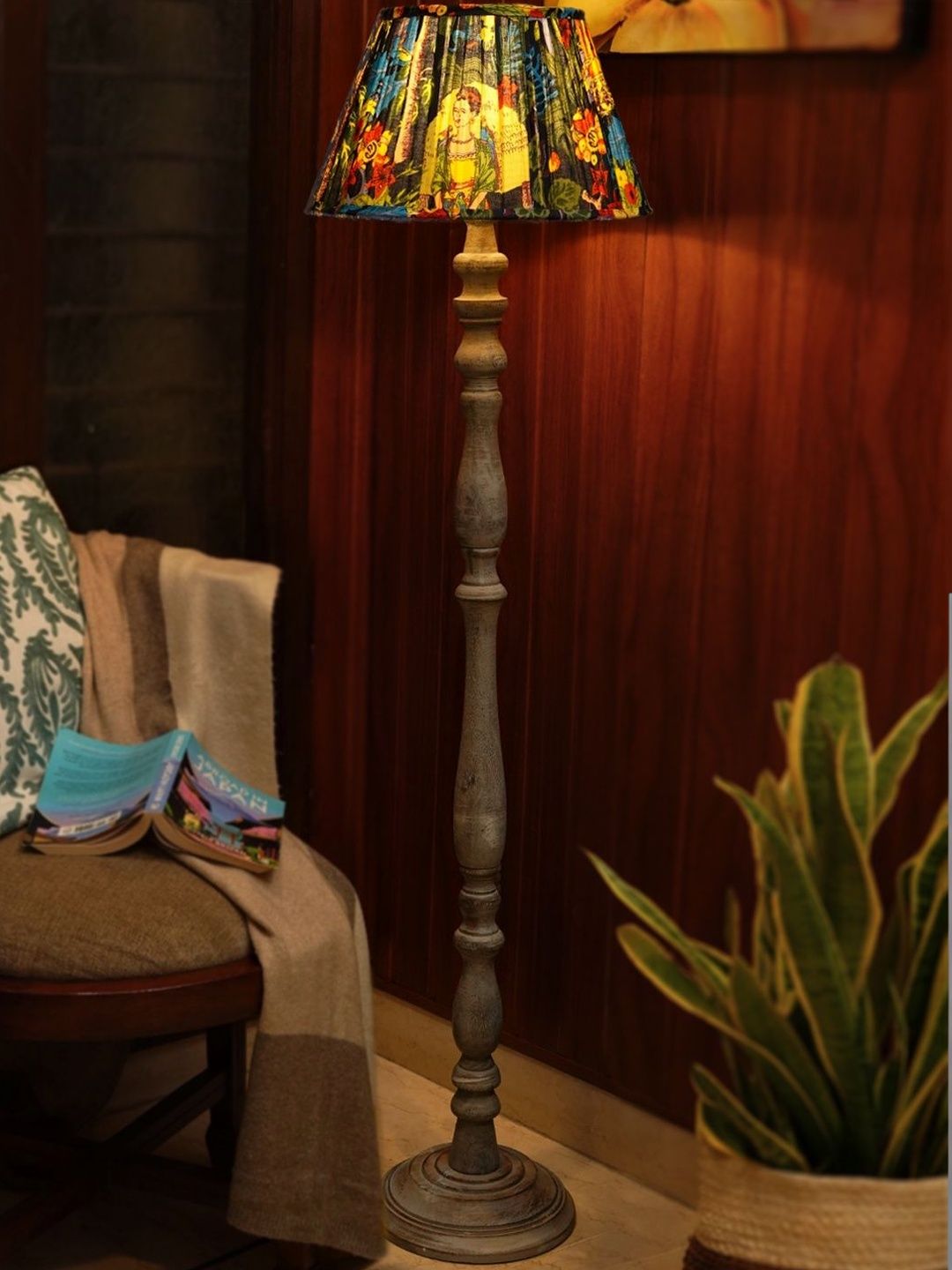 green girgit Grey & Black Printed Wooden Frustum Floor Lamps-image-29
