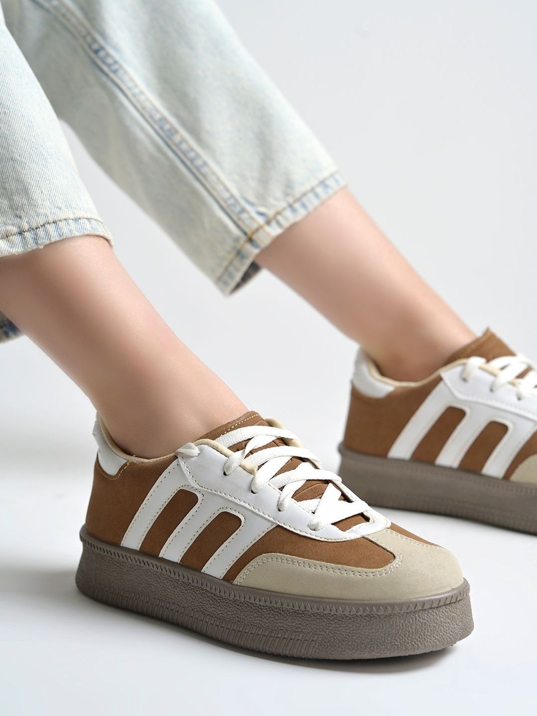 Shoetopia Women Colourblocked Sneakers-image-14
