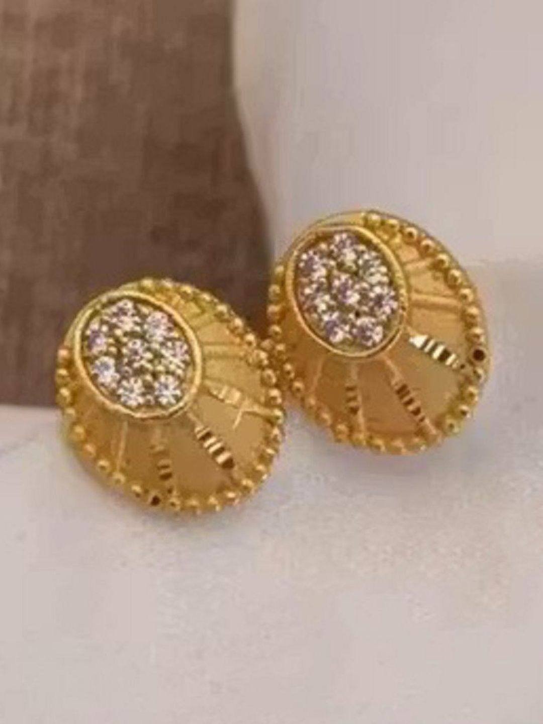 DressBerry Oval Studs Earrings-picture-16