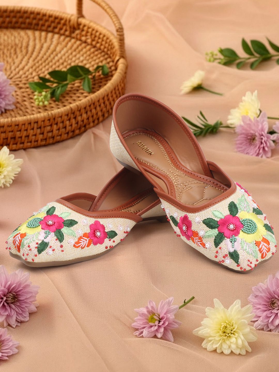 Anouk Women Embellished Mojaris Flats-picture-31