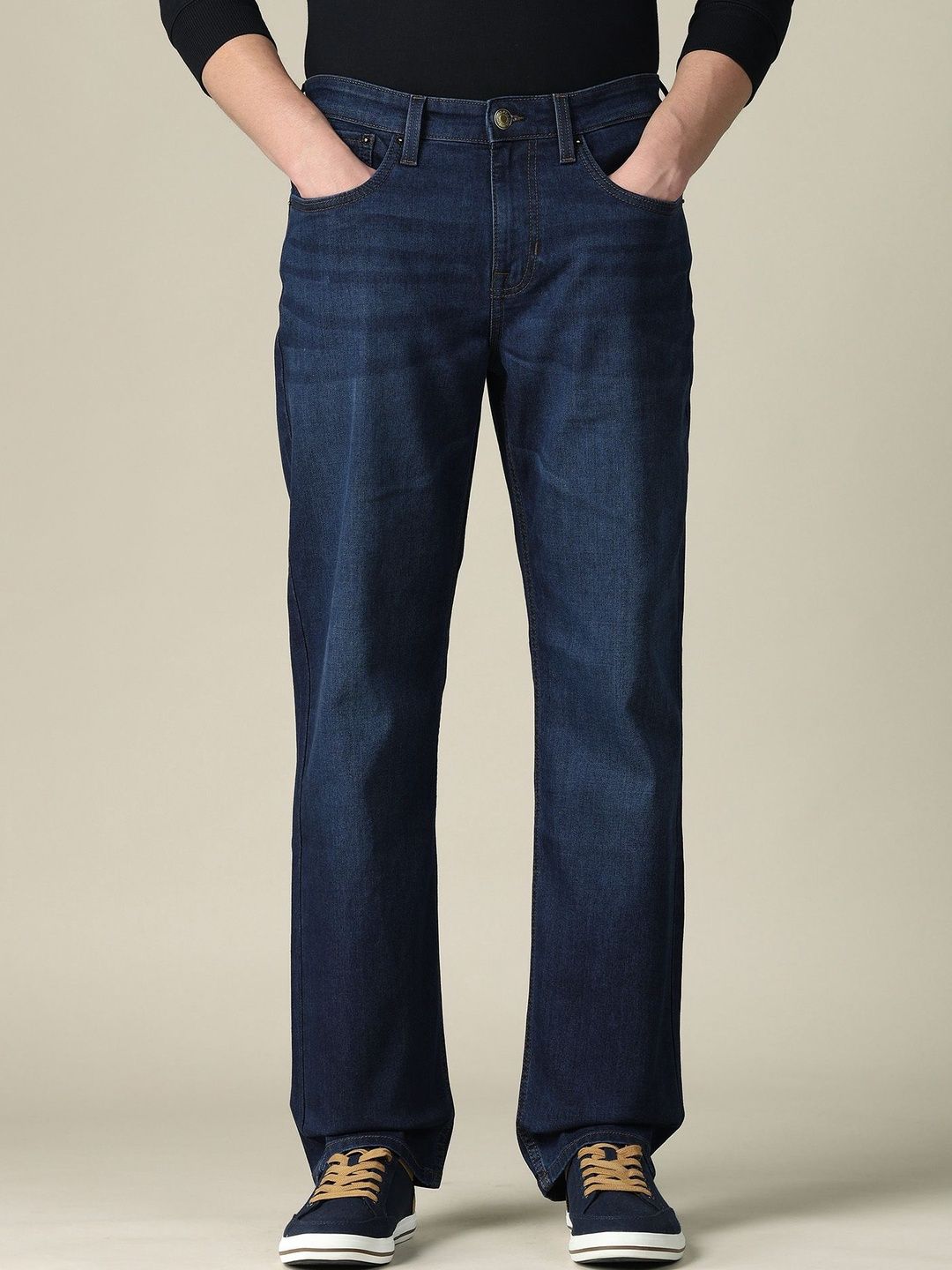 U.S. Polo Assn. Denim Co. Men Relaxed Fit Mid-Rise Light Fade Stretchable Jeans-picture-27