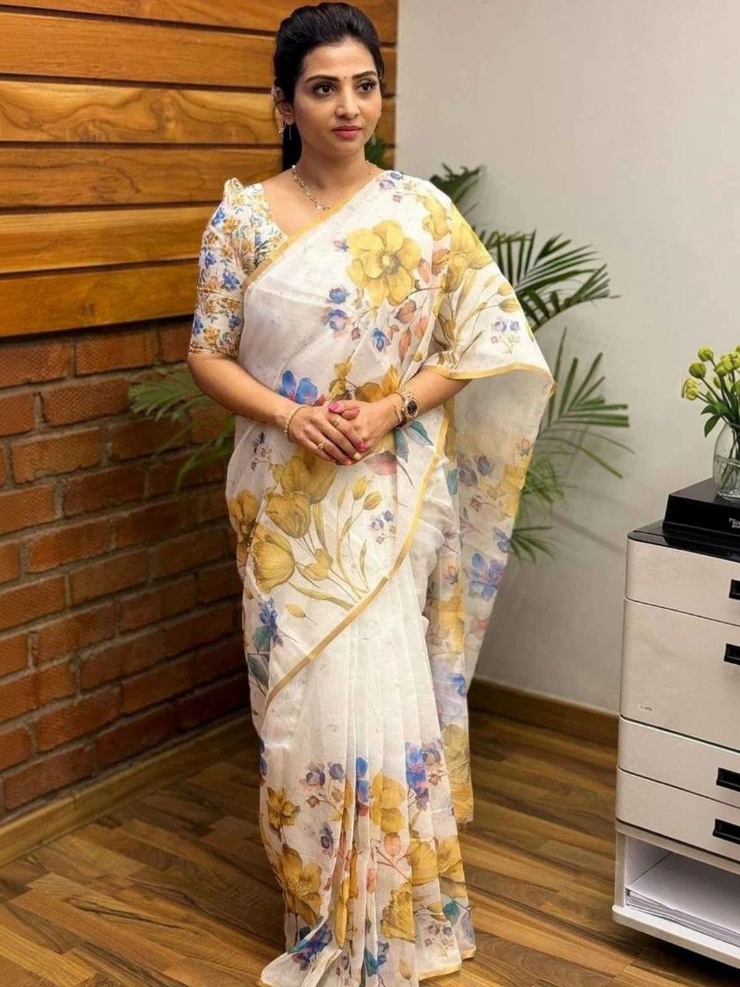 SILKWEAR Floral Linen Blend Saree-picture-37