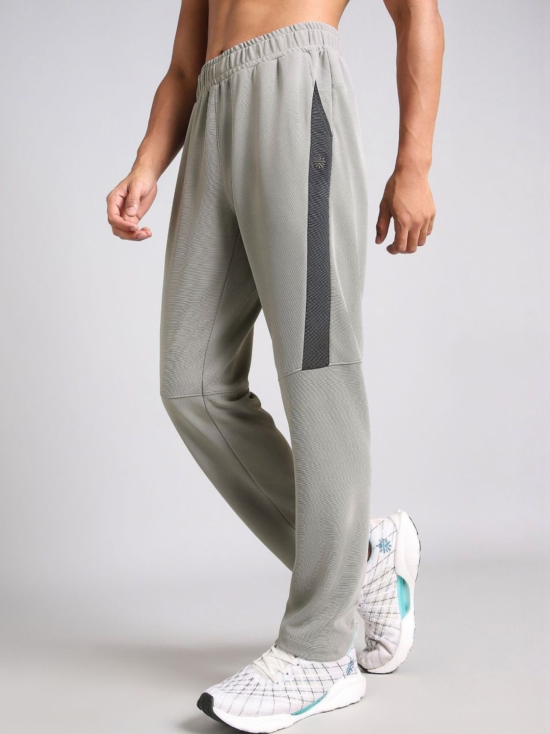CULT Men Colourblocked Regular Track Pants-picture-22