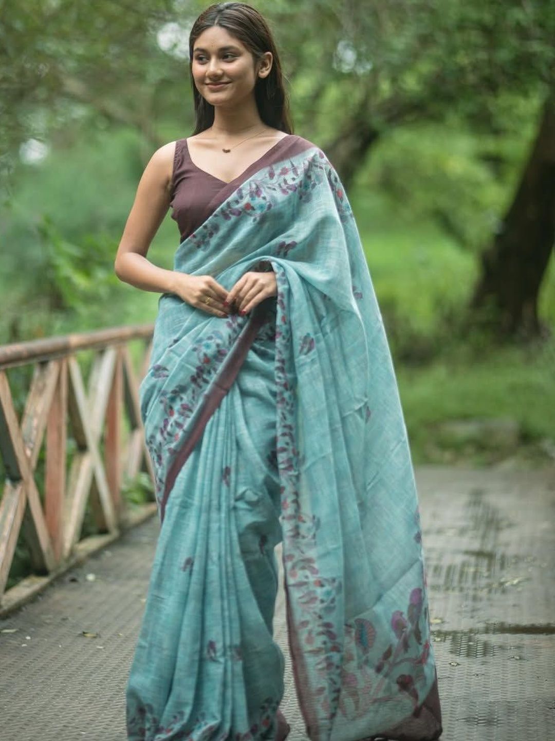 SILKWEAR Floral Linen Blend Handloom Saree-picture-36
