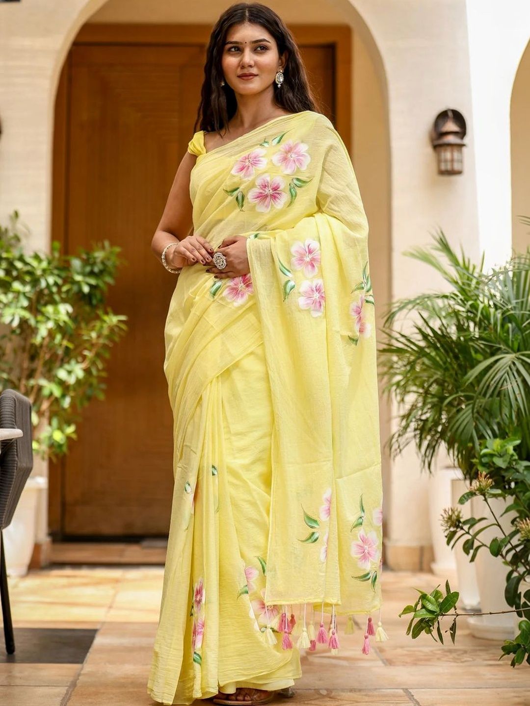 SILKWEAR Floral Linen Blend Designer Saree-picture-16