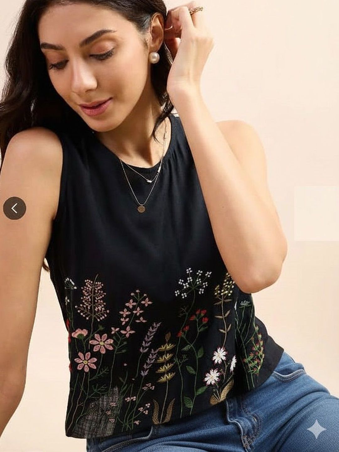 MANKSH Floral Embroidered Cotton Top-picture-20