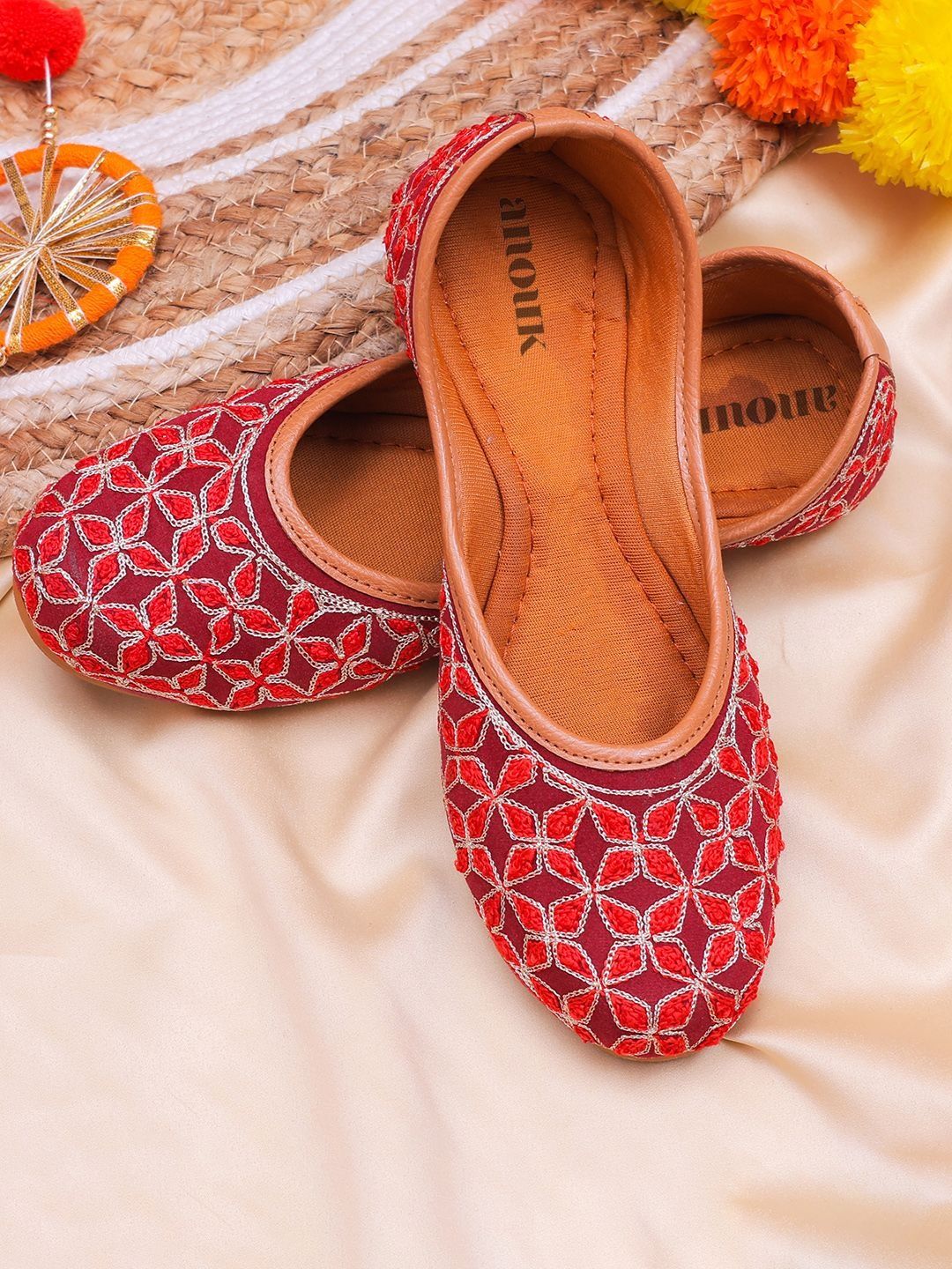 Anouk Women Embellished Ethnic Mojaris with Embroidered Flats-picture-27