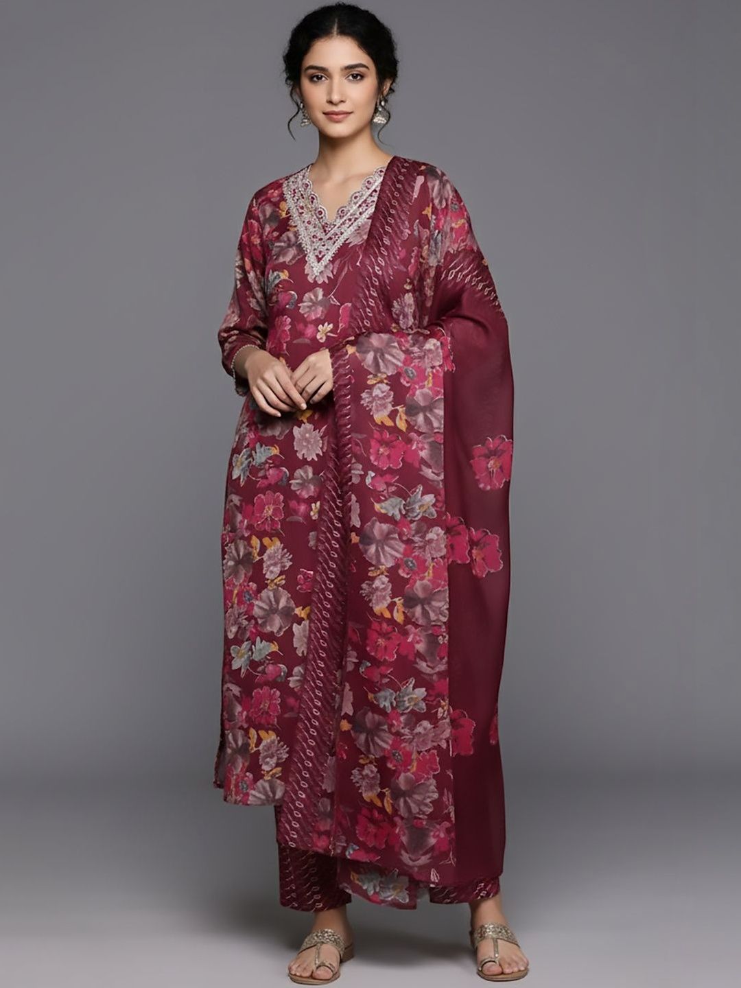 Varanga Women Floral Printed Regular Kurta with Trousers & With Dupatta-picture-10