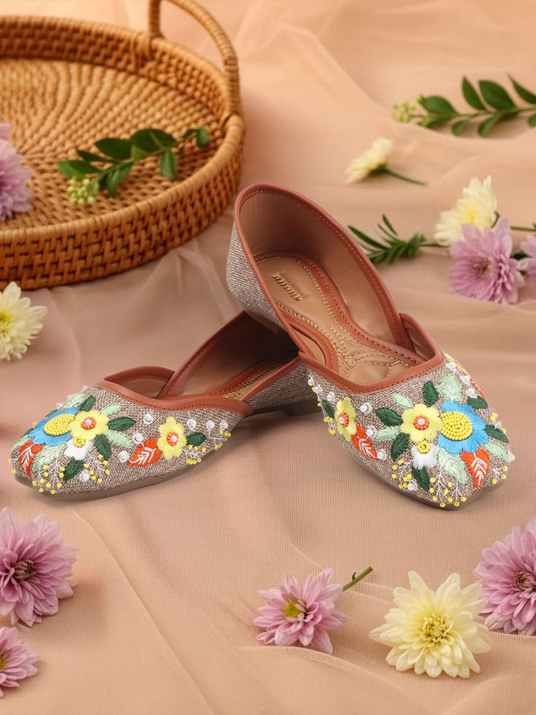 Anouk Women Embellished Mojaris Flats-picture-17