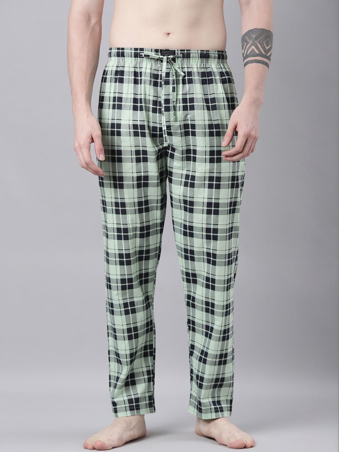 Broon Checked Cotton Mid-Rise Straight Lounge Pants-picture-15