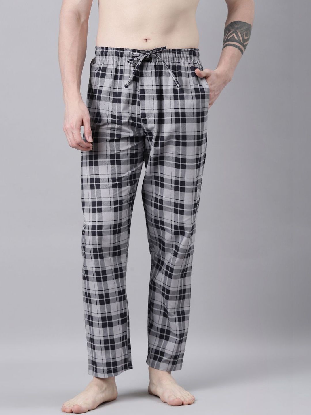 Broon Checked Cotton Mid-Rise Straight Lounge Pants-picture-17