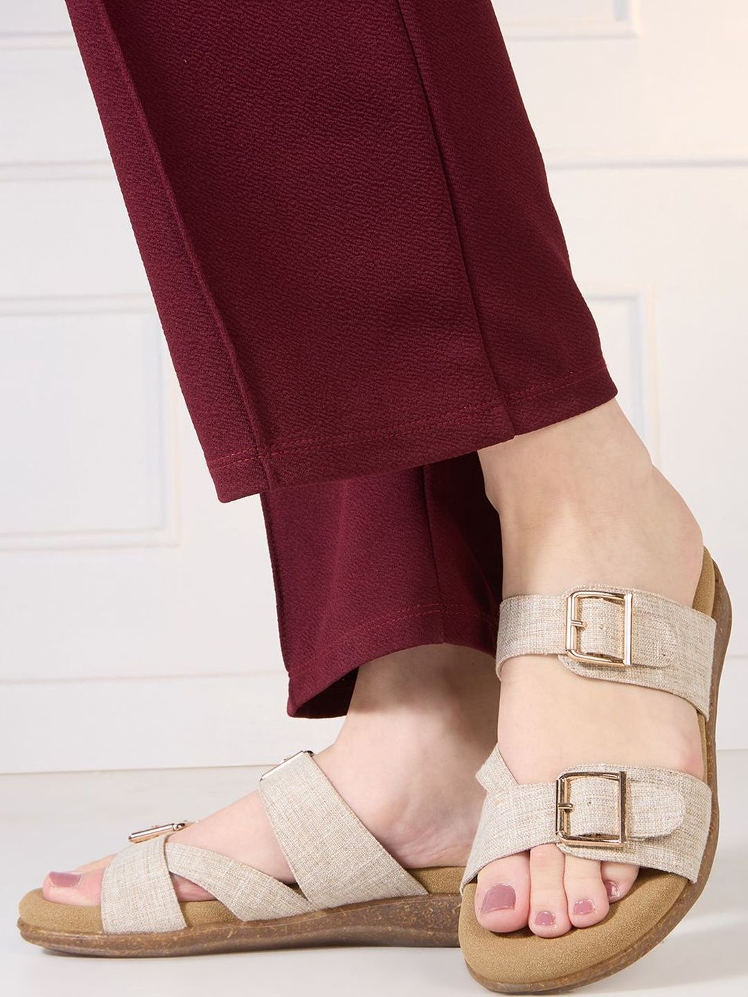 Inc 5 Women One Toe Flats with Buckles-picture-34