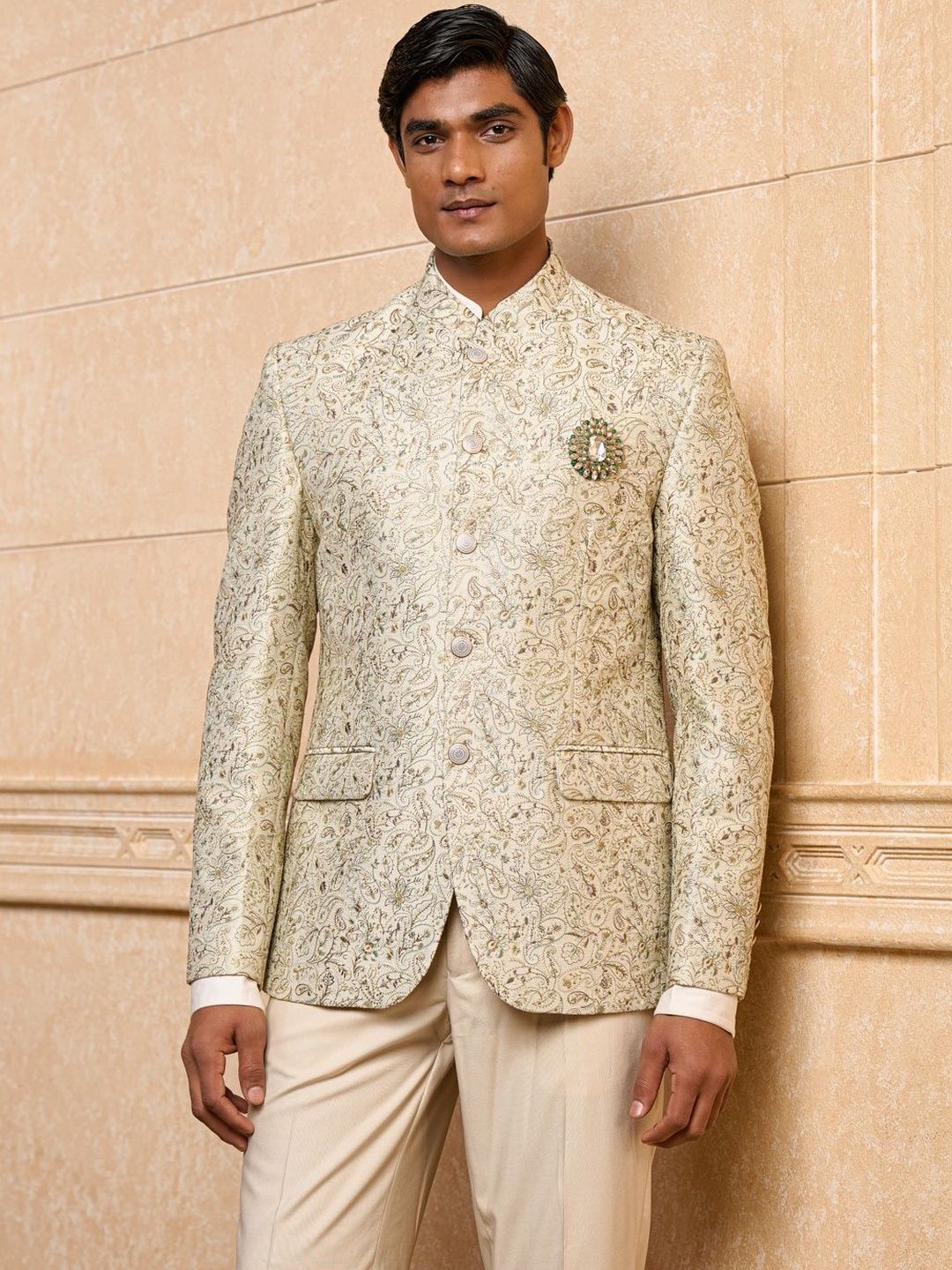 Tasva Mandarin Collar Bandhgala Blazer-picture-50