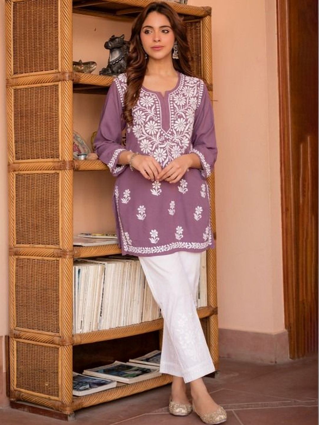 RUDRA LIFESTYLE Women Floral Embroidered Chikankari Indie Florals Kurta-picture-44