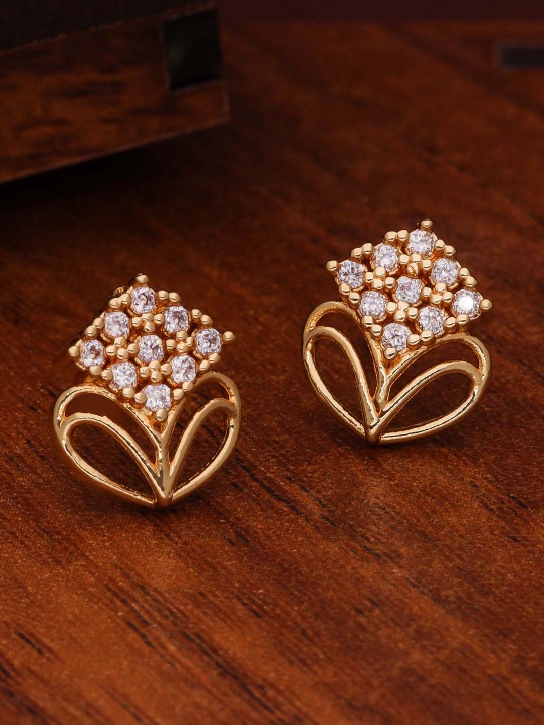 DressBerry Floral Studs Earrings-picture-24