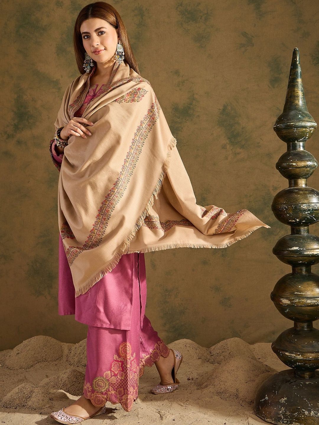 HK colours of fashion Women Ethnic Motifs Woven Design Shawl-picture-17