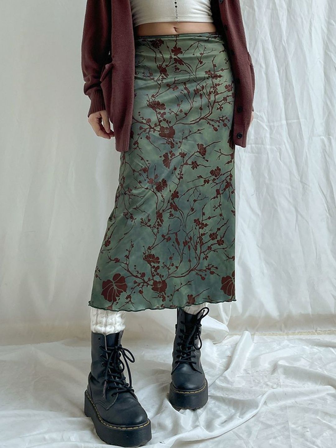 StyleCast x Revolte Floral Printed A-line Midi Skirts-picture-23