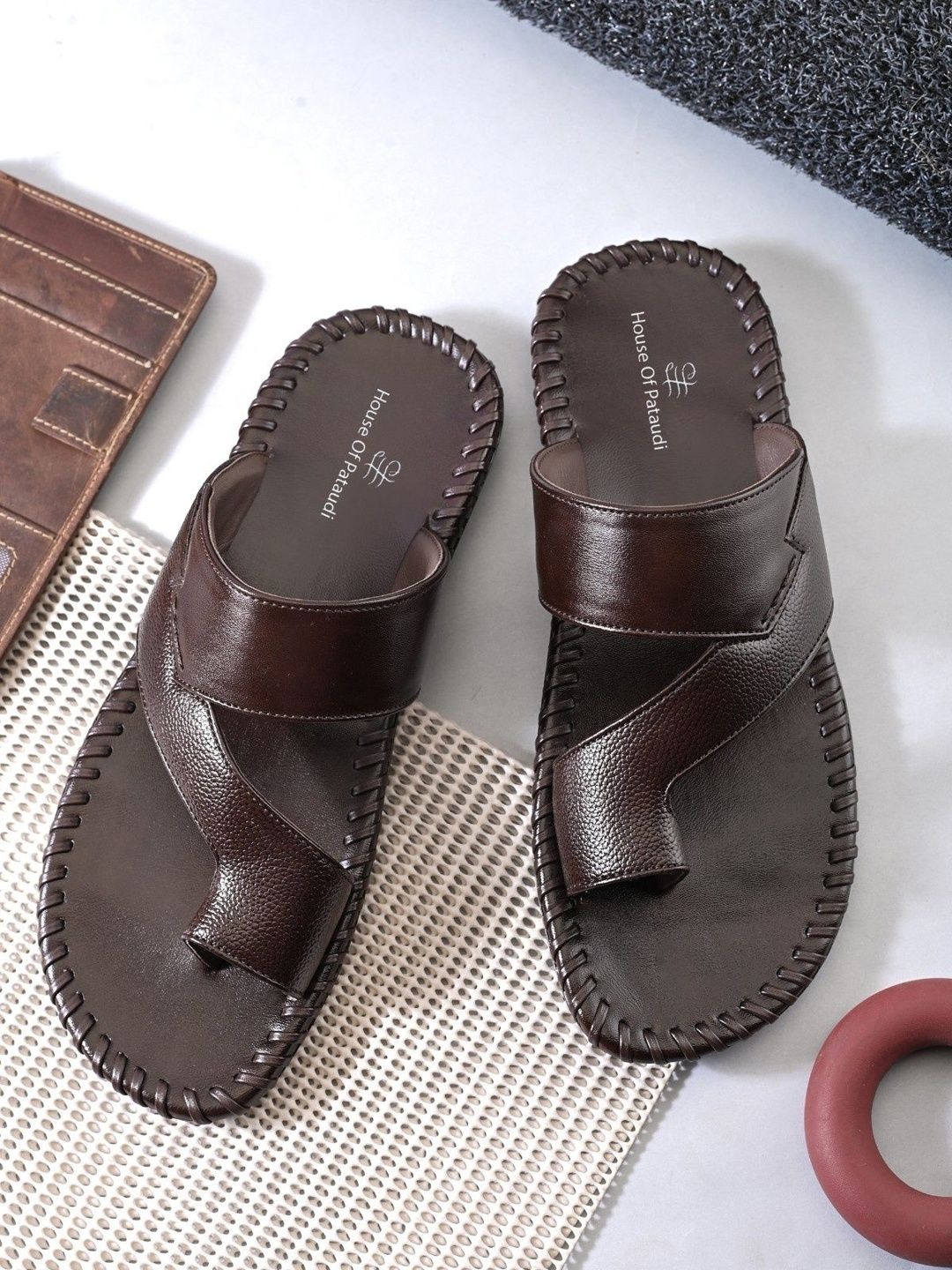 House of Pataudi Men Textured Toe-Ring Sandals-image-2