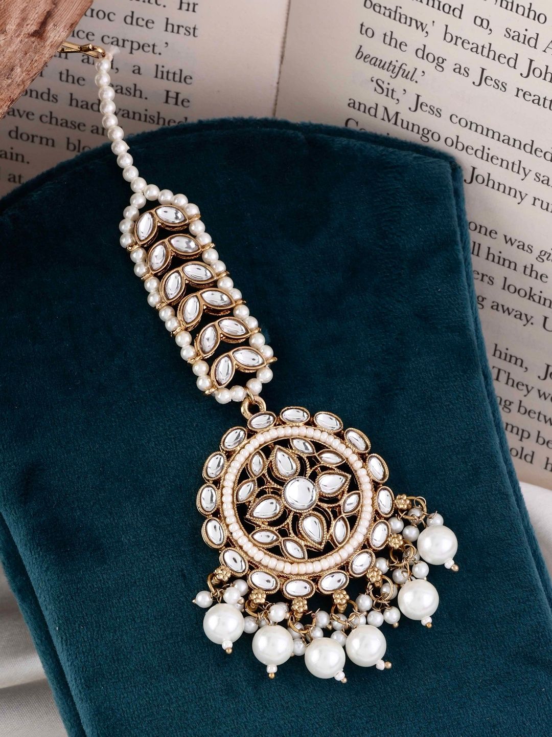 SHONA'S STYLE Gold-Plated Kundan Studded Maang Tikka Head Jewellery-picture-19