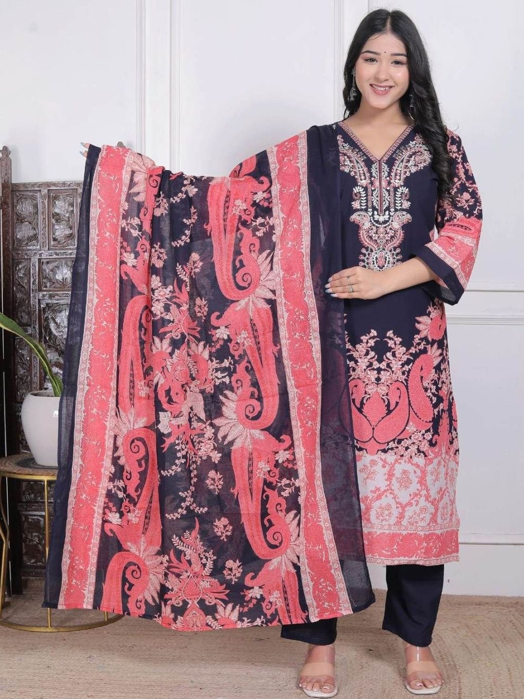 AFFO Women Ethnic Motifs Printed Regular Kurta with Trousers & With Dupatta-picture-17