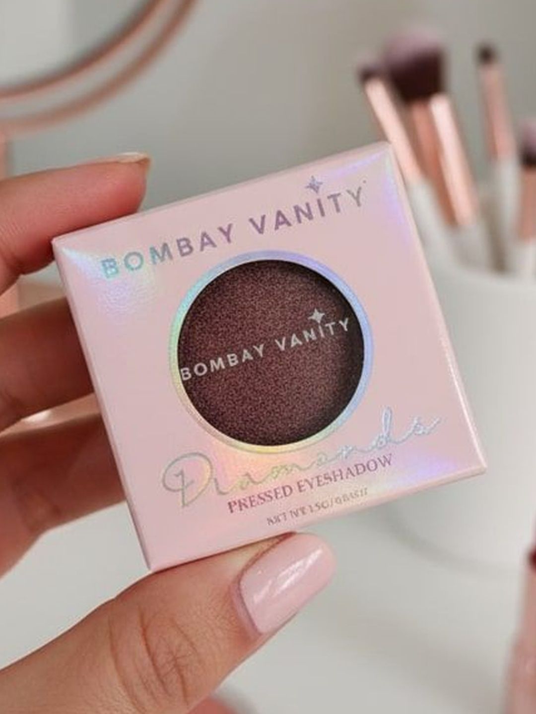 Bombay Vanity Pressed Eyeshadows- Wine-picture-17