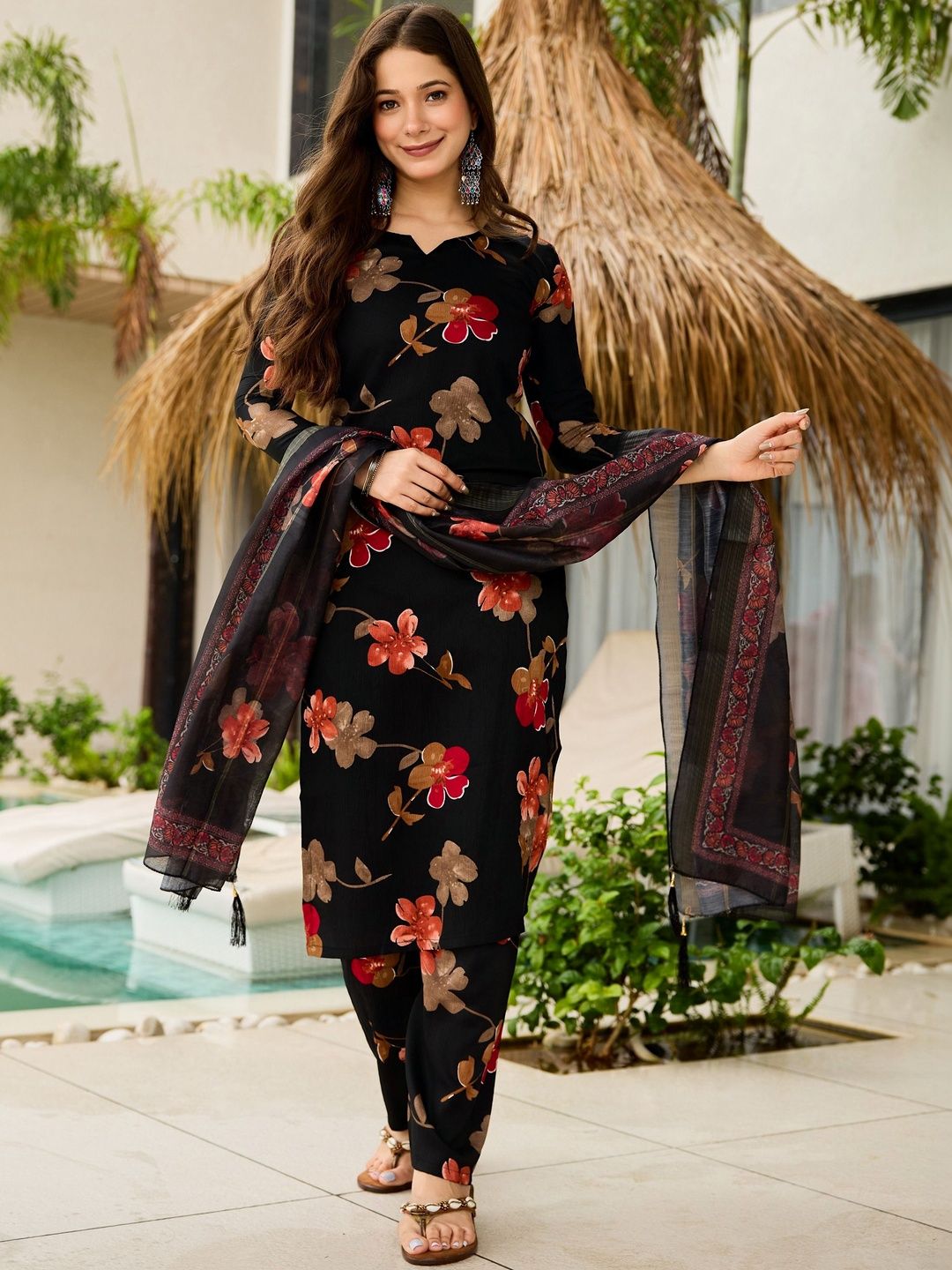 Pantos Women Floral Printed Regular Kurta with Trousers & With Dupatta-picture-10