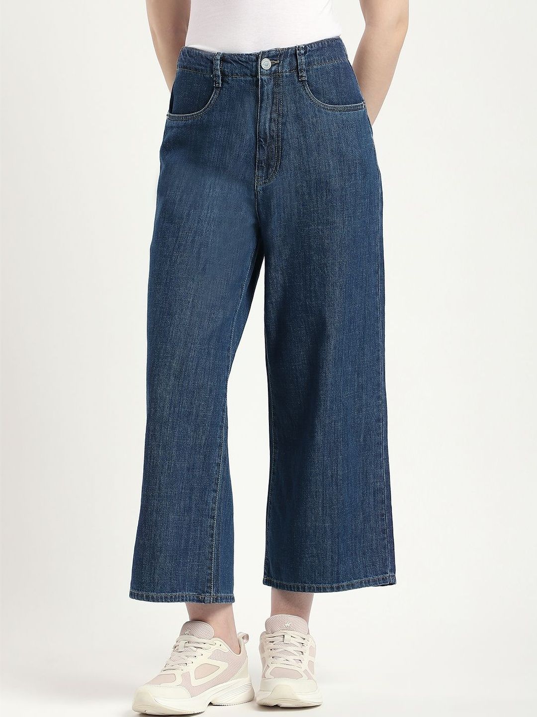 R&B Women Relaxed Fit Mid-Rise Light Fade Jeans-picture-36